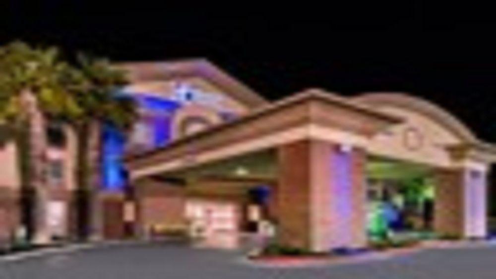 Holiday Inn Express Woodland By Ihg Exterior photo