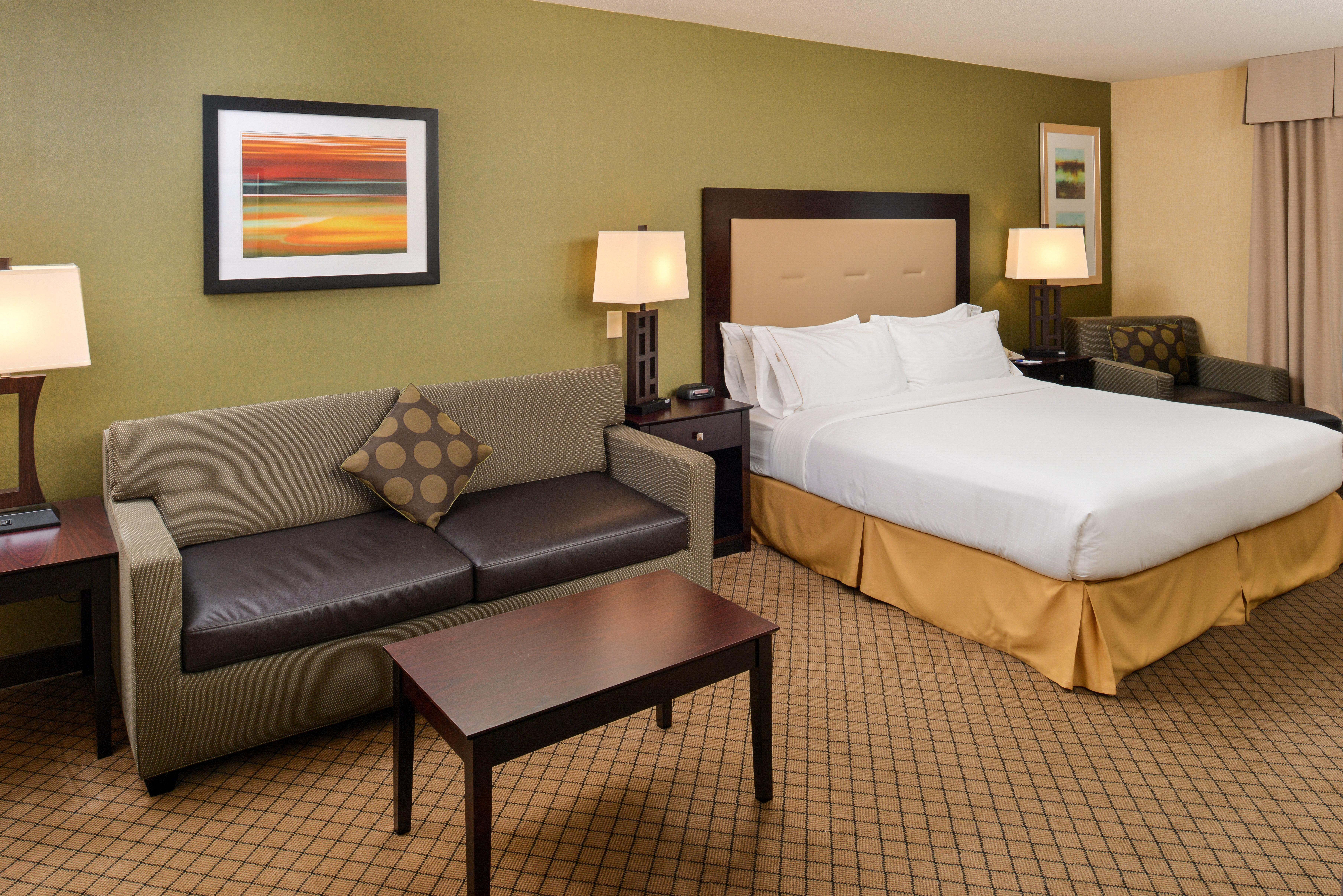 Holiday Inn Express Woodland By Ihg Exterior photo