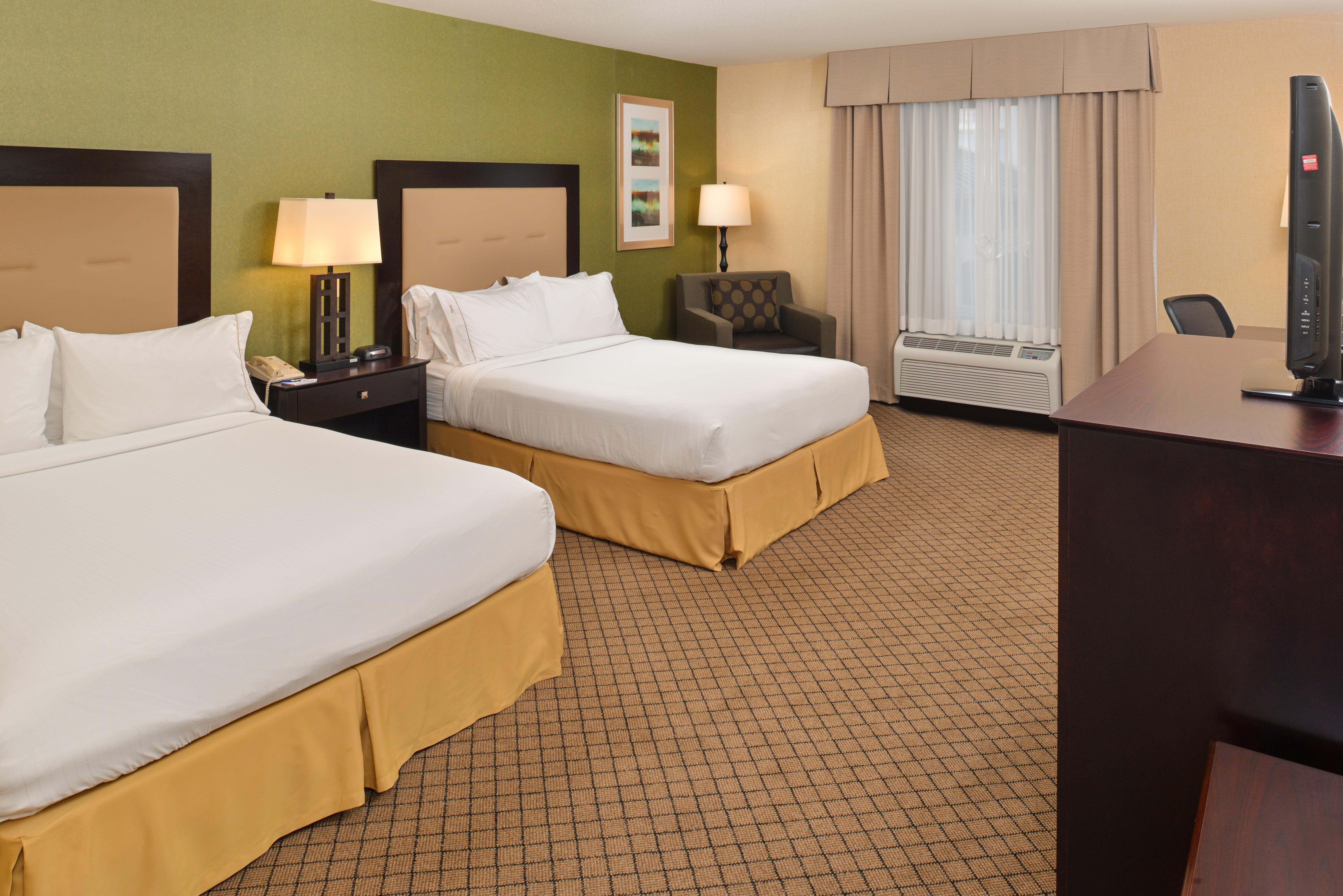 Holiday Inn Express Woodland By Ihg Exterior photo