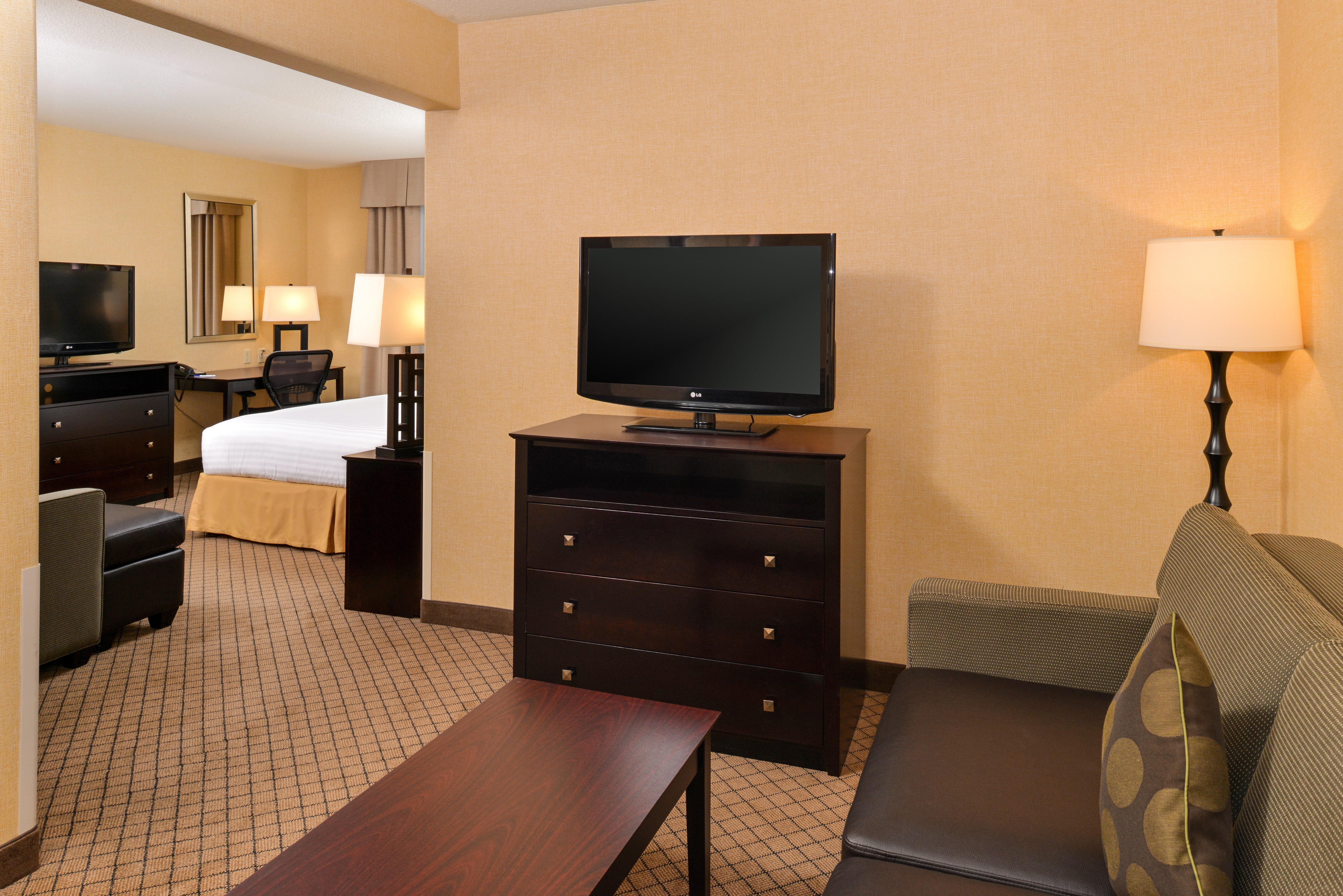 Holiday Inn Express Woodland By Ihg Exterior photo